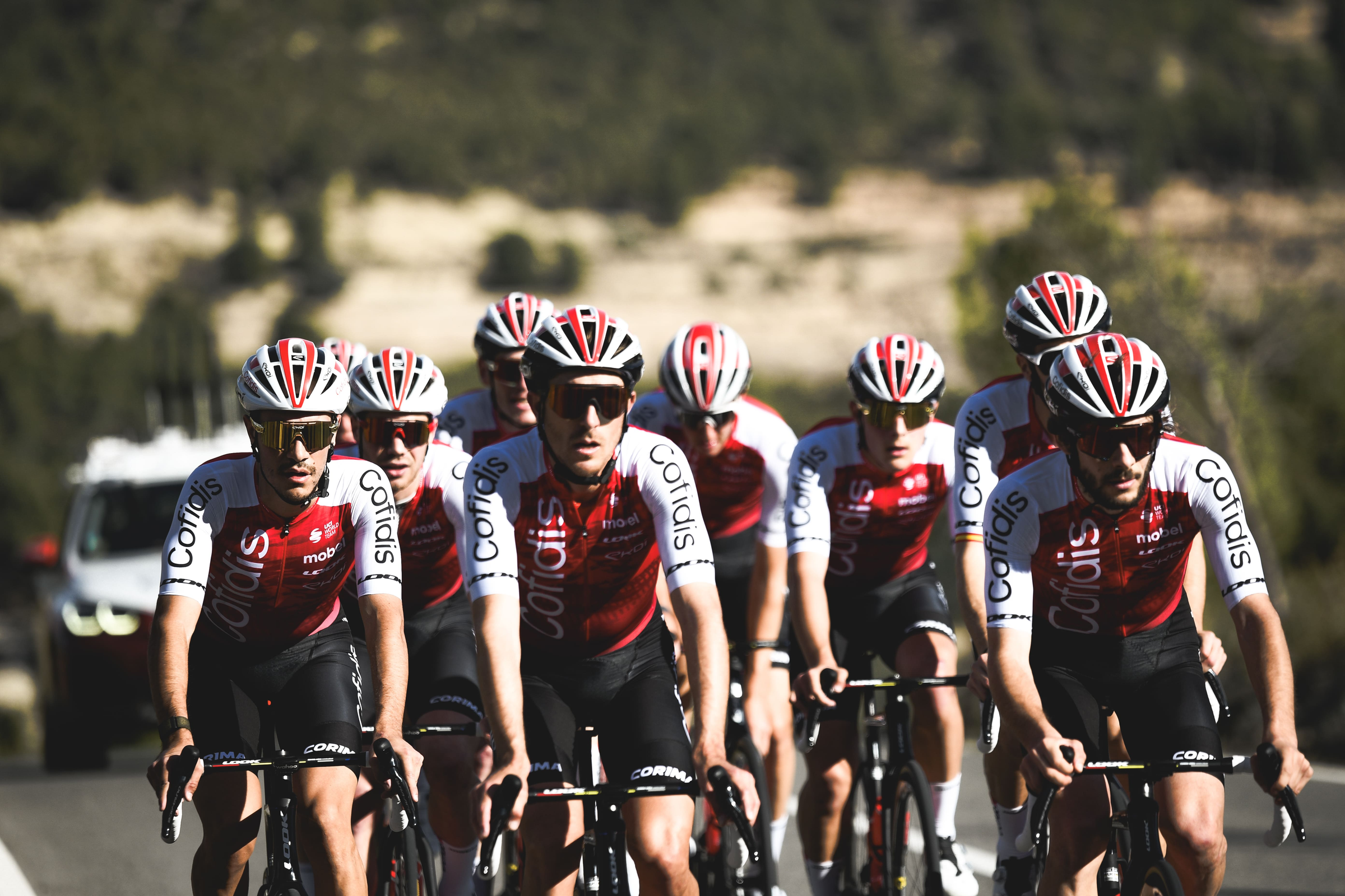 MAILLOTS: retrouvez la sélection de maillots officiels TEAM COFIDIS